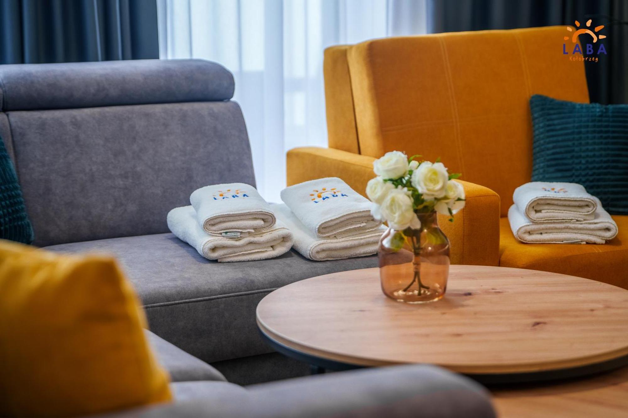 Laba Kolobrzeg Apartamenty Kollataja Z Parkingiem Ngoại thất bức ảnh