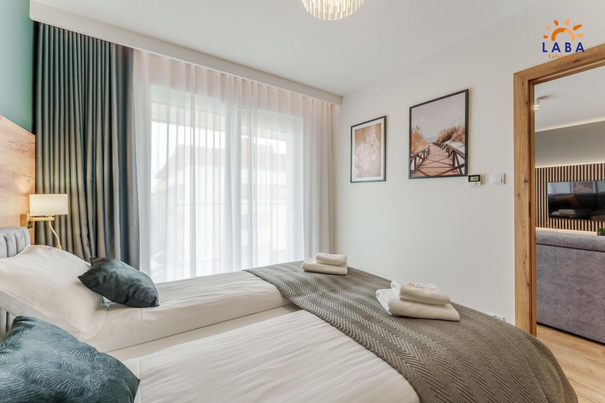Laba Kolobrzeg Apartamenty Kollataja Z Parkingiem Ngoại thất bức ảnh