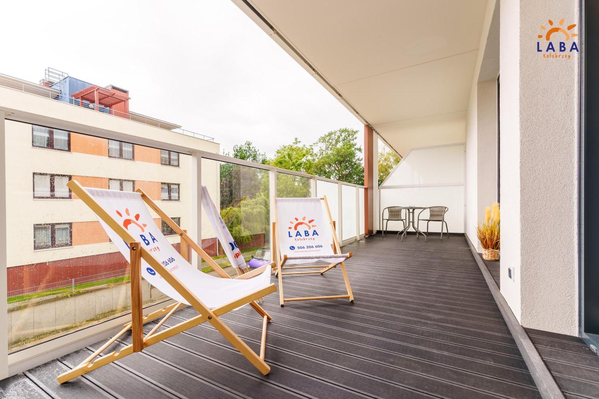 Laba Kolobrzeg Apartamenty Kollataja Z Parkingiem Ngoại thất bức ảnh
