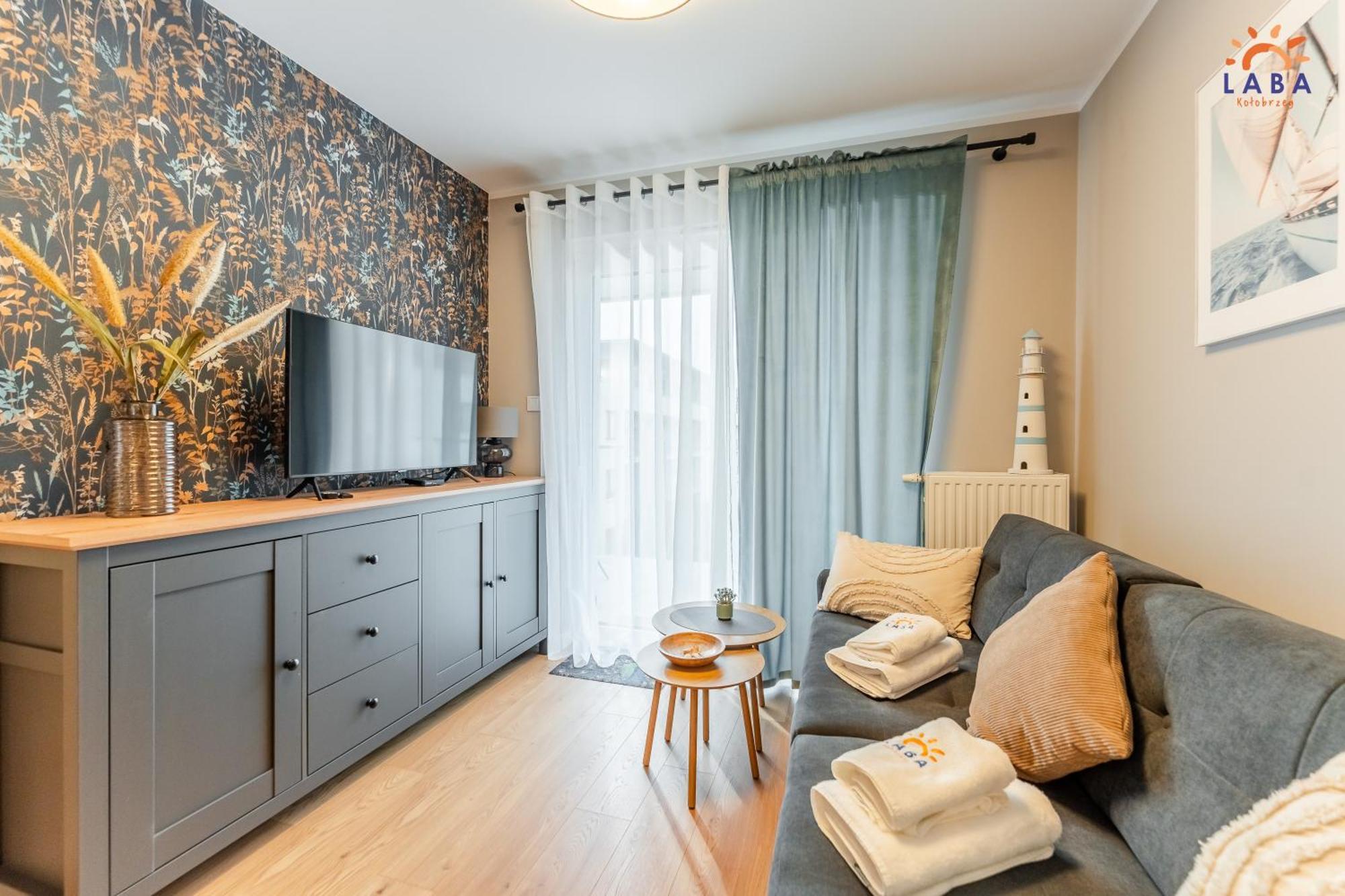 Laba Kolobrzeg Apartamenty Kollataja Z Parkingiem Ngoại thất bức ảnh