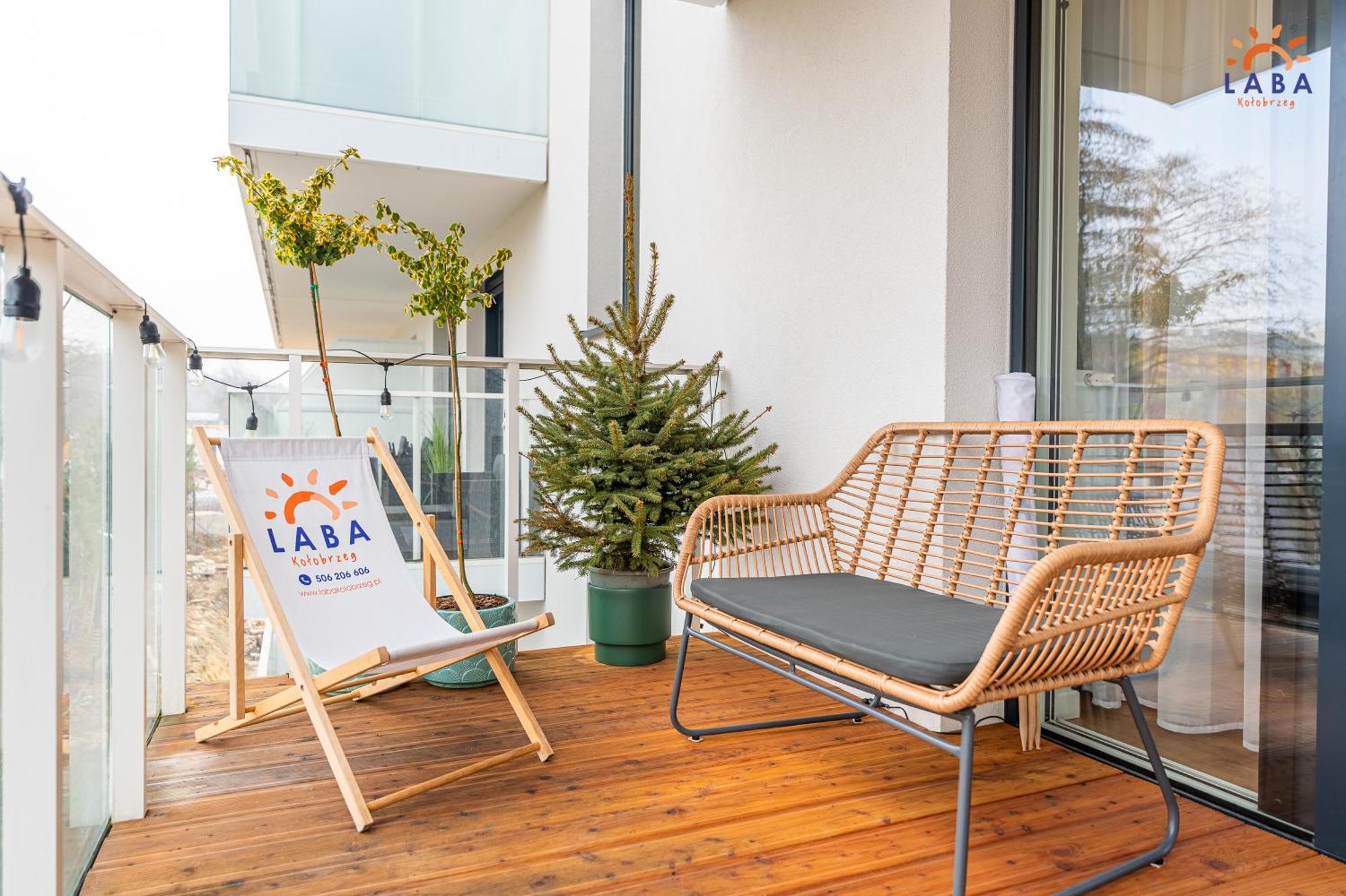 Laba Kolobrzeg Apartamenty Kollataja Z Parkingiem Ngoại thất bức ảnh