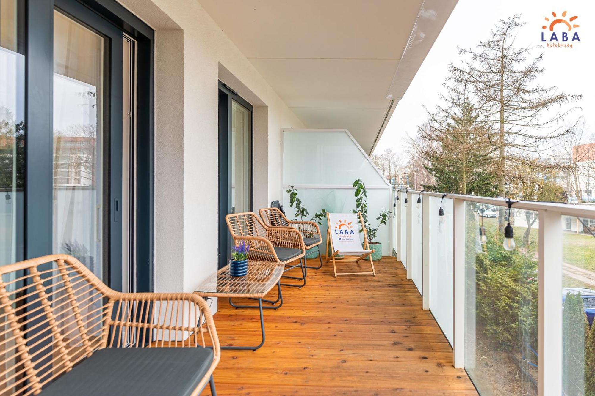 Laba Kolobrzeg Apartamenty Kollataja Z Parkingiem Ngoại thất bức ảnh